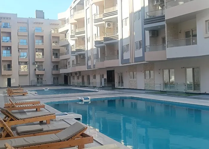 Апартаменты Sea View In Center Хургада